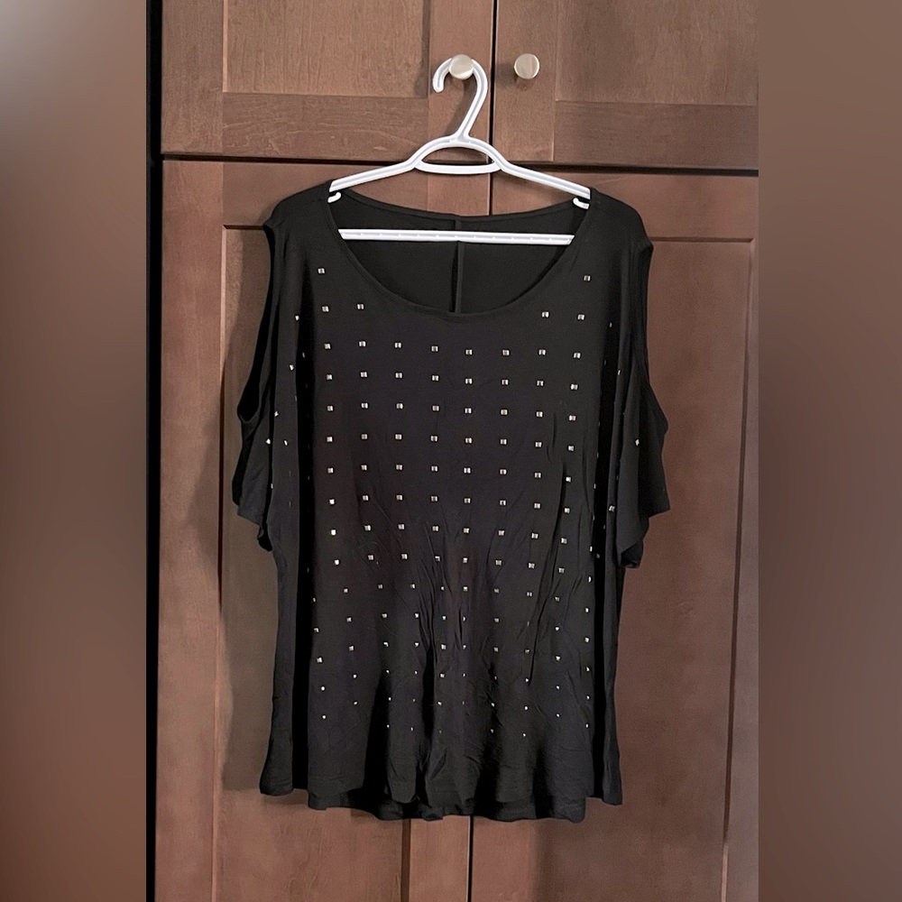 5 for $25. NWOT cold shoulder top